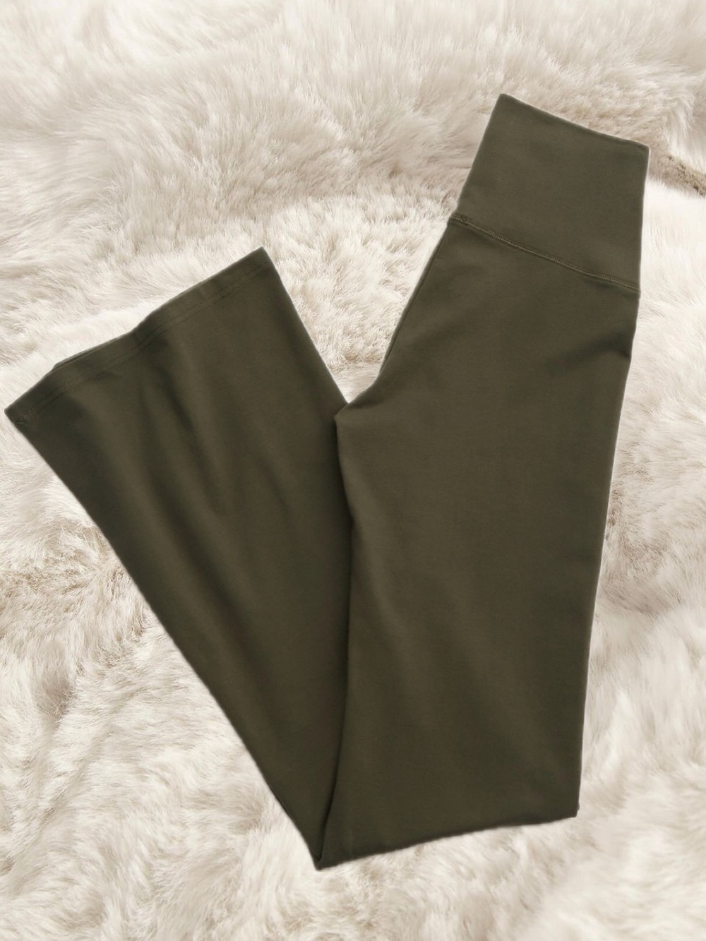 Aerie Offline Olive Green High-Waisted Flare Leggings, Size XS